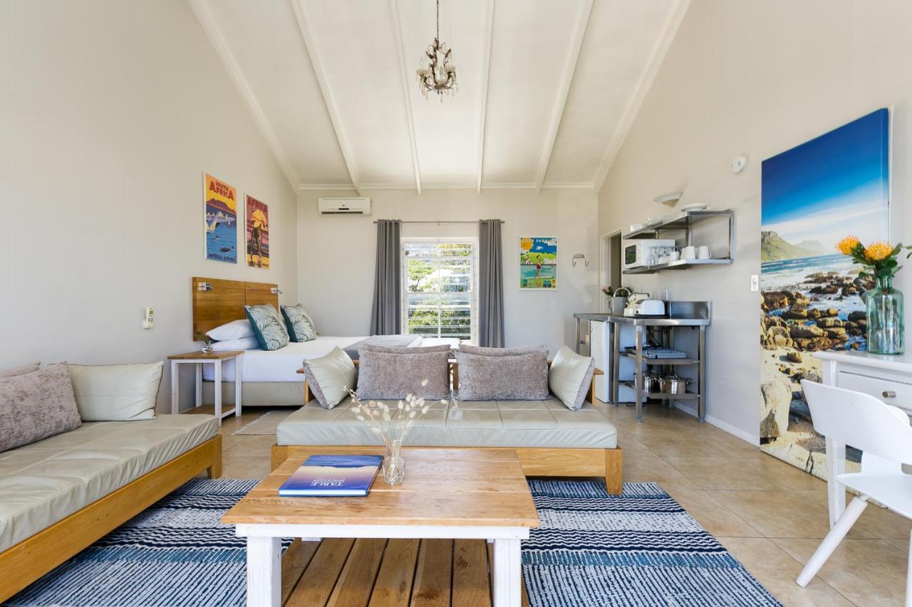 Studios- Camps Bay Apartment *